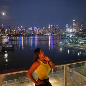 Meet your Posher, Angie